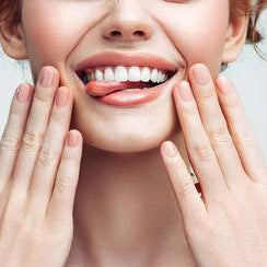 How to whiten your teeth safely at home, with a little help from a top dentist